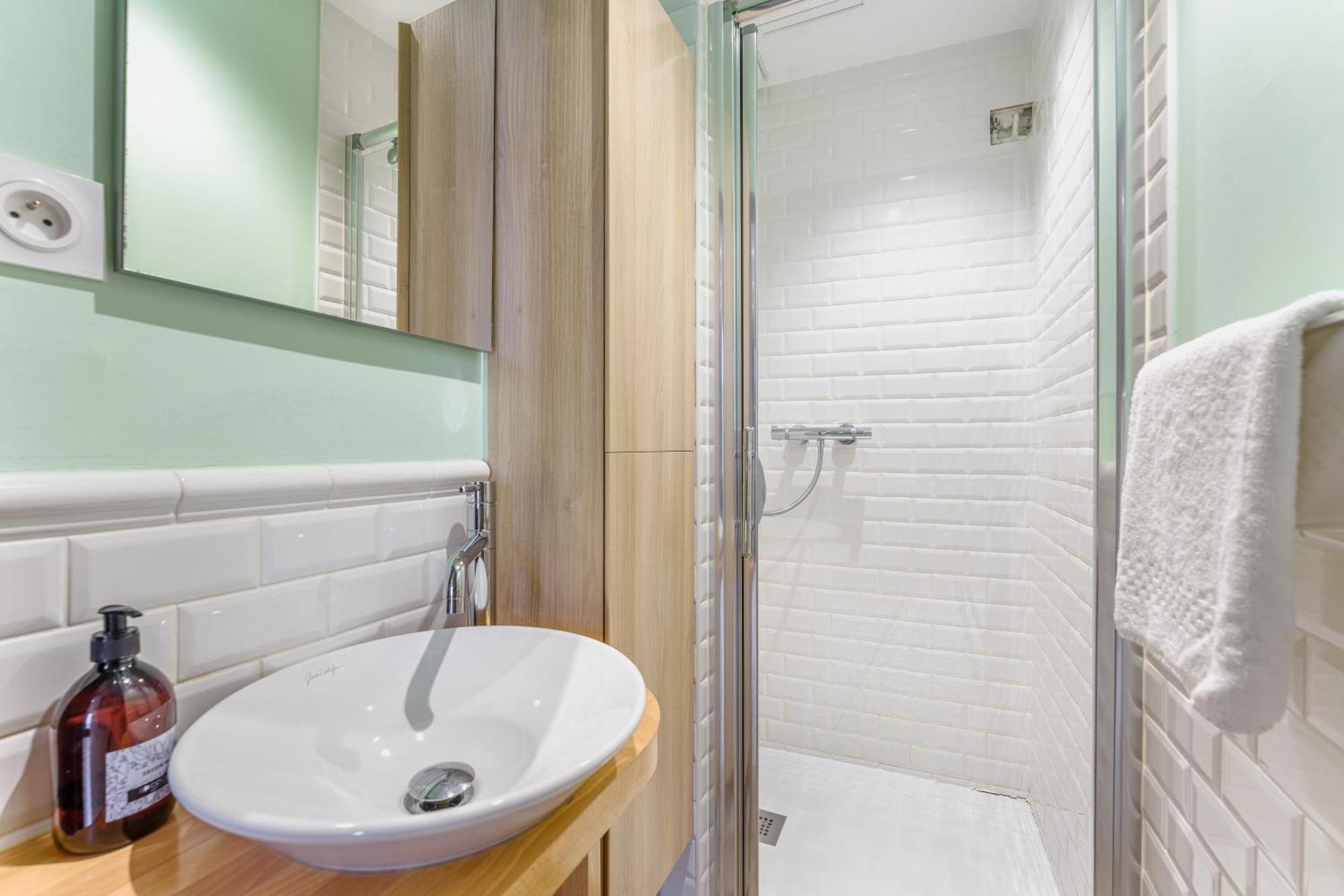 Le Petit Bacchus - Au Coeur De Nantes Apartment Bagian luar foto